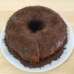 Bolo de chocolate simples